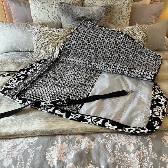 VERA BRADLEY Night & Day 2010 Hanging Garment Bag Y2K Black White Floral Travel - Picture 7 of 14